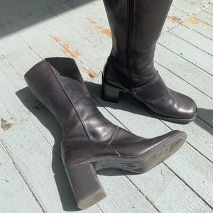 Bass Vintage Y2K / 90s Mid-calf Square toe Heeled Boot